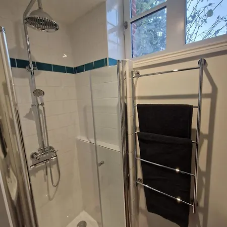Apartamento T2 Calme Et Lumineux à En Rez-de-chaussée *