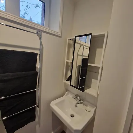 Apartamento T2 Calme Et Lumineux à En Rez-de-chaussée *